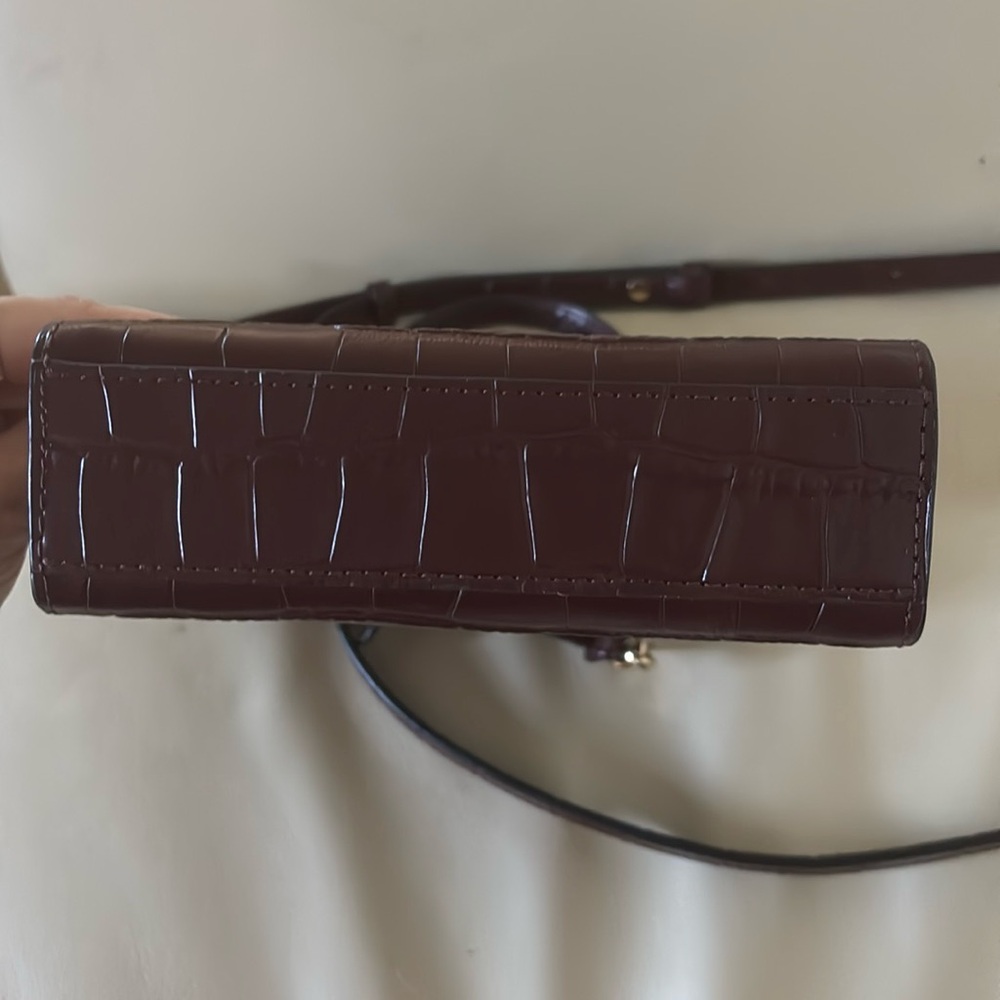 Marc Jacobs Micro Leather Burgundy Embossed Crocodile Crossbody - Picture 6 of 9
